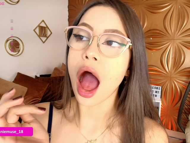 anniemuse cam belle