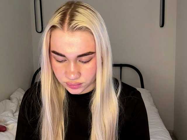 KatieGlow preview
