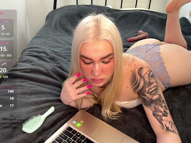 KatieGlow live cam on BongaCams