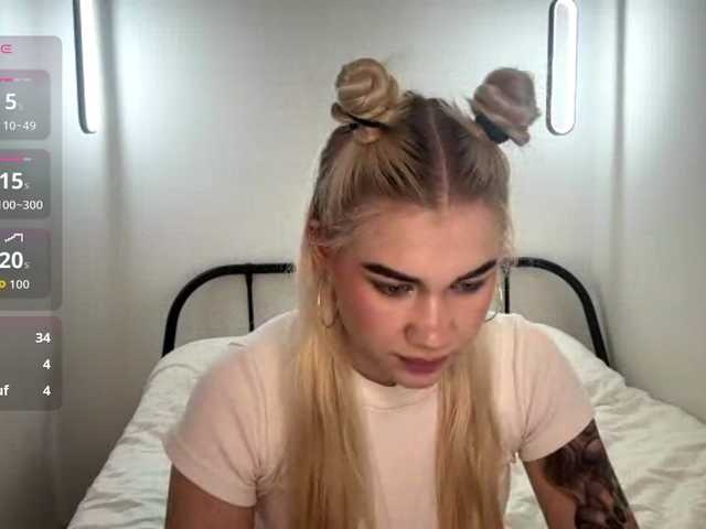 KatieGlow live cam on BongaCams