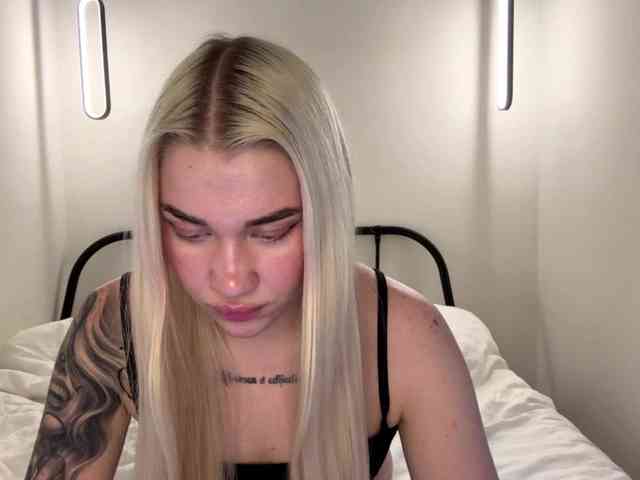 KatieGlow KatieGlow