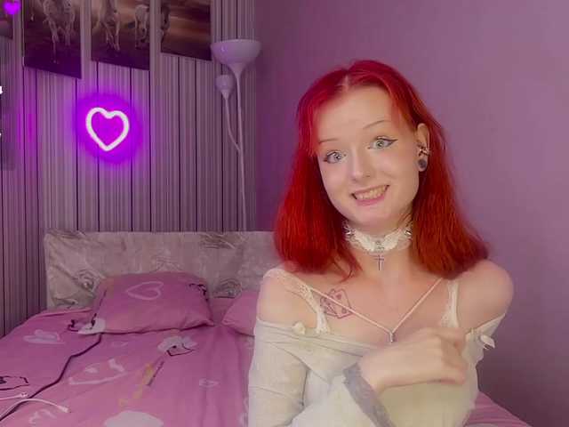 MiraCharming live cam on BongaCams