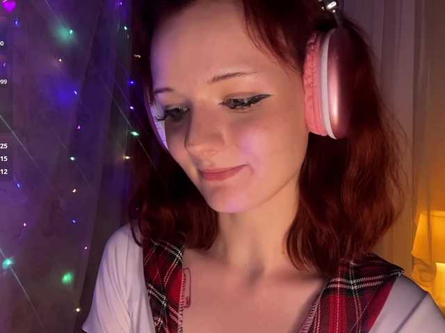 MiraCharming live webcam show