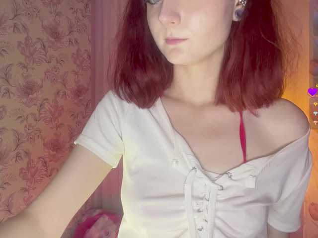 MiraCharming live cam on BongaCams