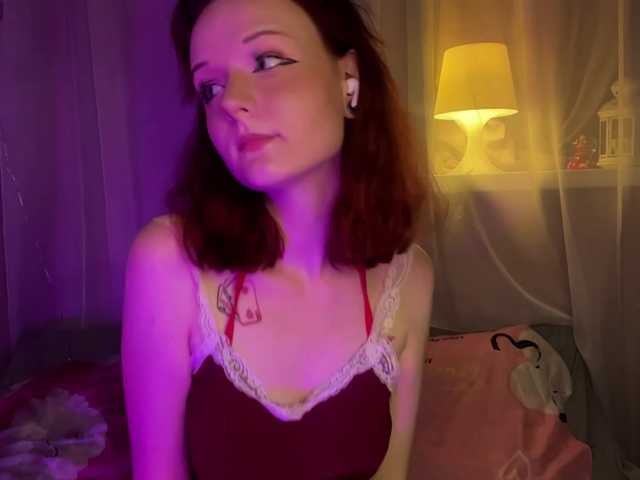 MiraCharming live webcam show