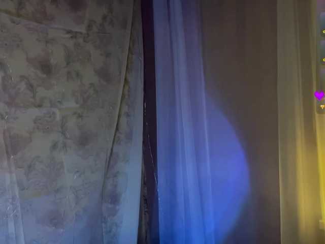 MiraCharming live cam on BongaCams