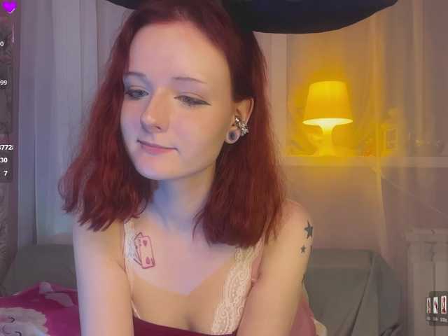 MiraCharming live cam on BongaCams