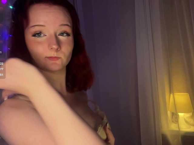 MiraCharming live webcam show