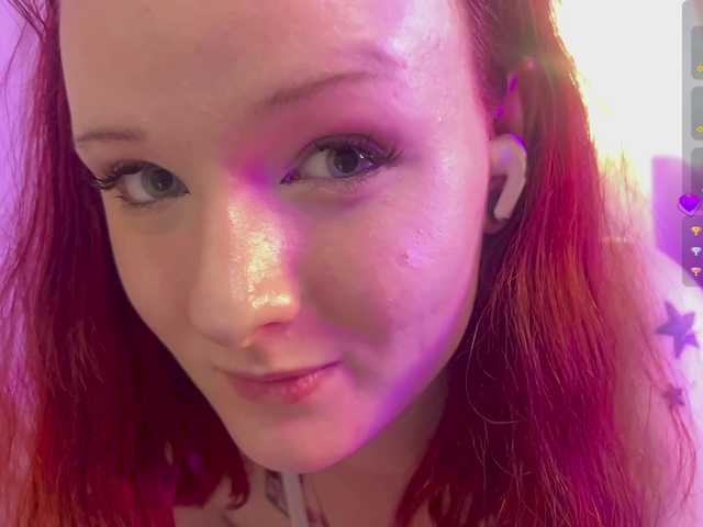 MiraCharming live cam on BongaCams