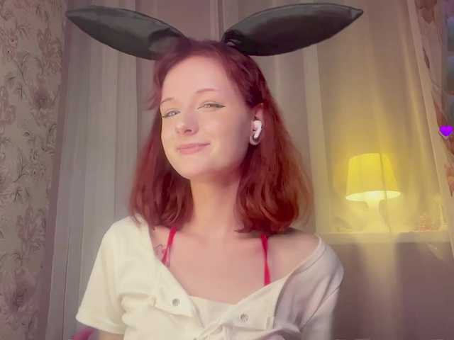 MiraCharming live cam on BongaCams