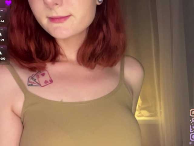 MiraCharming live webcam show