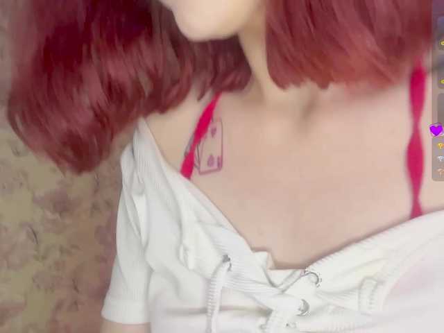 MiraCharming live cam on BongaCams