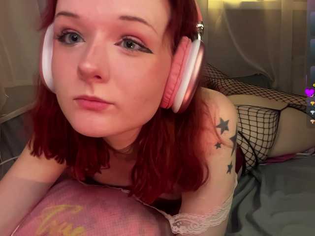 MiraCharming live cam on BongaCams