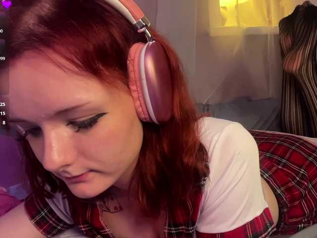 MiraCharming live webcam show