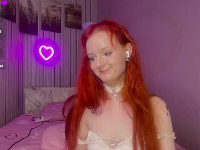 MiraCharming live cam on BongaCams