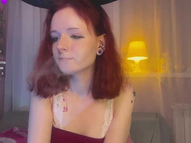MiraCharming live cam on BongaCams
