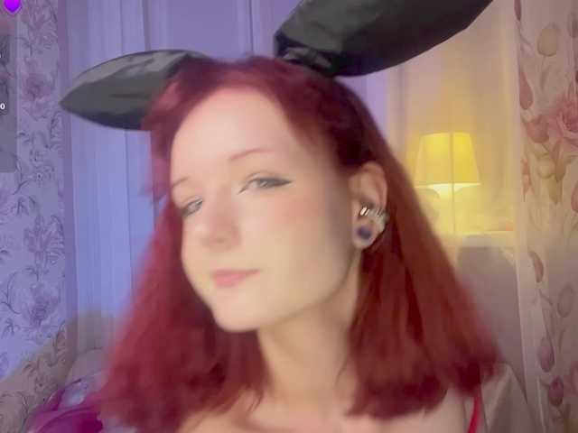 MiraCharming live cam on BongaCams