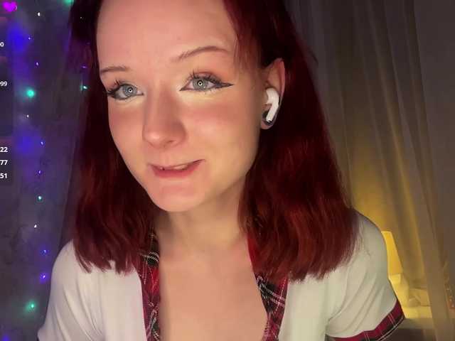 MiraCharming live cam on BongaCams