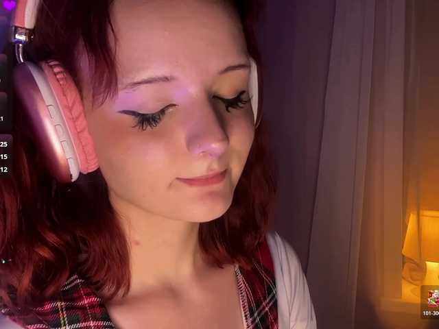 MiraCharming live cam on BongaCams
