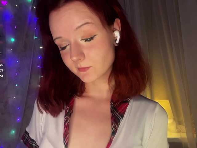 MiraCharming live cam on BongaCams
