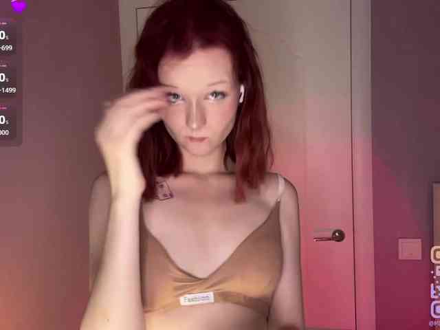MiraCharming Live Webcam on BongaCams