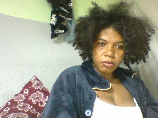 Florecia1 live cam on BongaCams