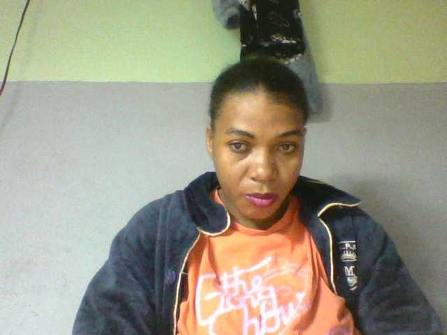Florecia1 live cam on BongaCams