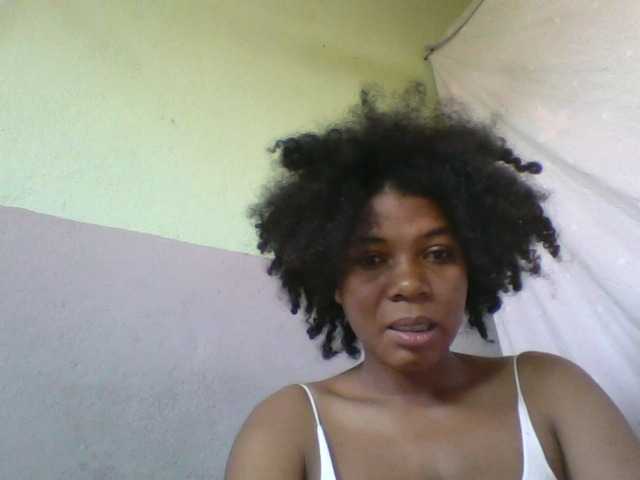 Florecia1 live cam on BongaCams