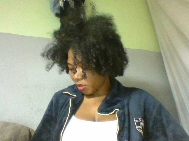 Florecia1 live cam on BongaCams