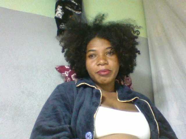 Florecia1 live cam on BongaCams