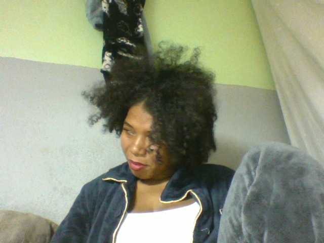 Florecia1 live cam on BongaCams