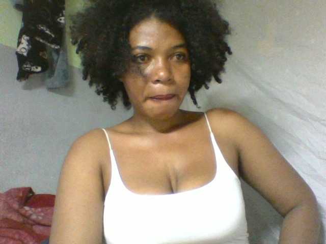 Florecia1 live cam on BongaCams