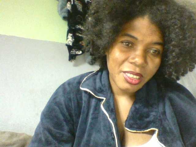 Florecia1 live cam on BongaCams