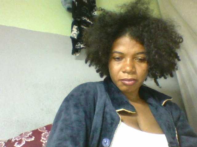 Florecia1 live cam on BongaCams
