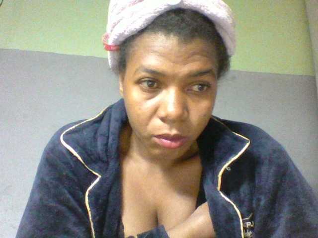 Florecia1 live cam on BongaCams