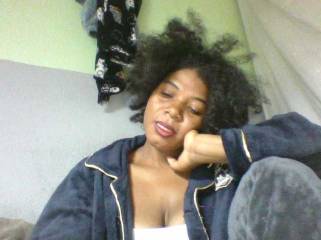 Florecia1 live cam on BongaCams