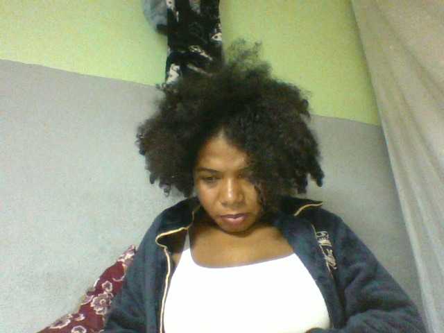 Florecia1 live cam on BongaCams