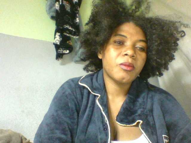 Florecia1 live cam on BongaCams