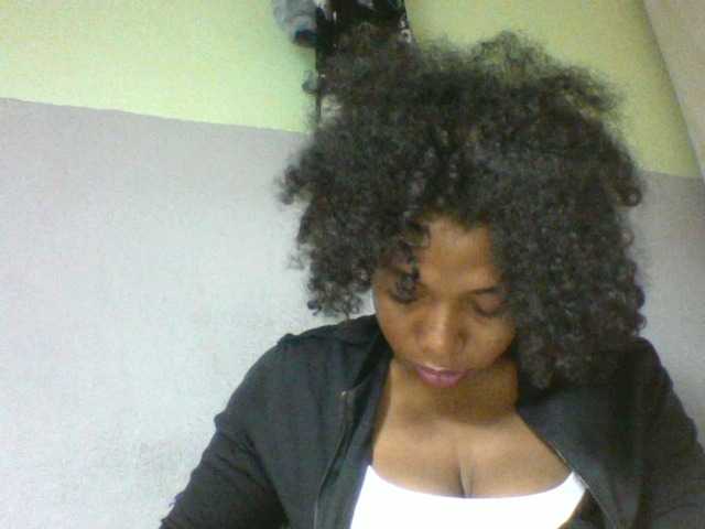 Florecia1 live cam on BongaCams
