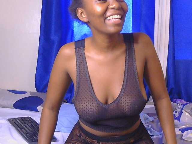 CocoKiss02 live cam on BongaCams