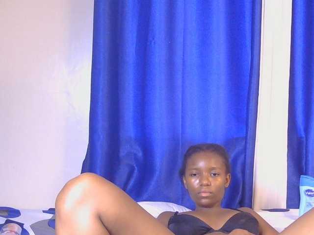 CocoKiss02 live webcam show