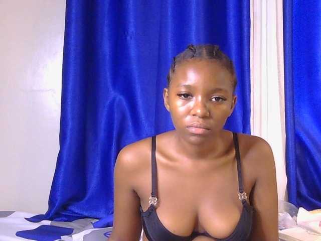 CocoKiss02 live webcam show