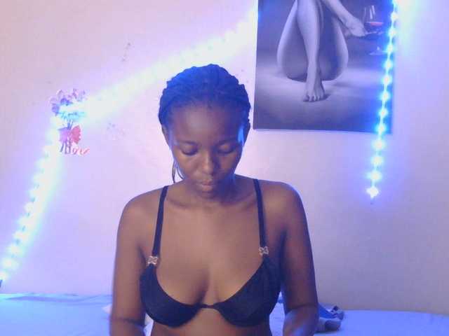 CocoKiss02 live cam on BongaCams