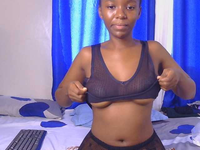 CocoKiss02 live cam on BongaCams