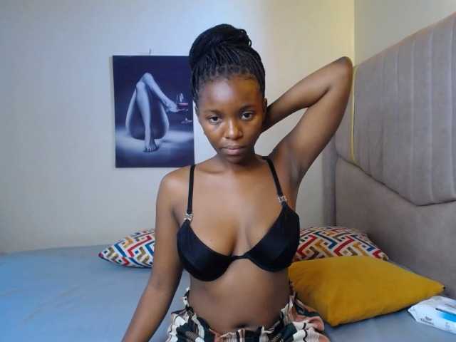 CocoKiss02 live cam on BongaCams