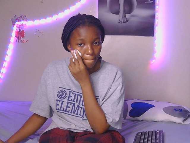 CocoKiss02 live cam on BongaCams