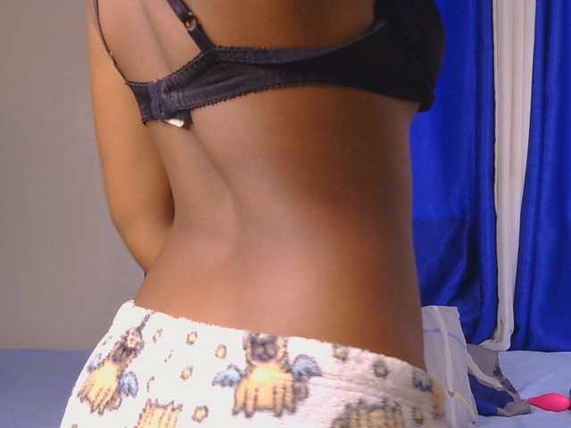 CocoKiss02 live cam on BongaCams