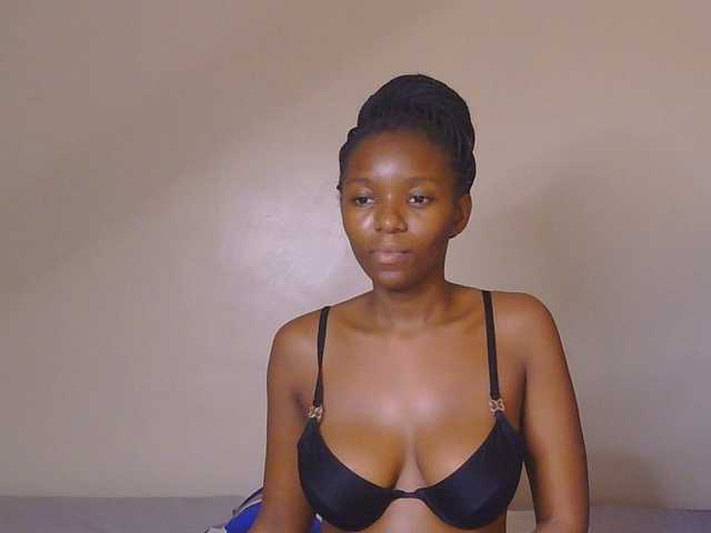 CocoKiss02 live cam on BongaCams