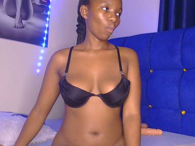 CocoKiss02 live cam on BongaCams