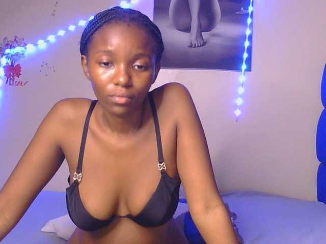 CocoKiss02 live cam on BongaCams